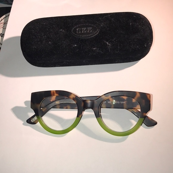 see eyewear glasses